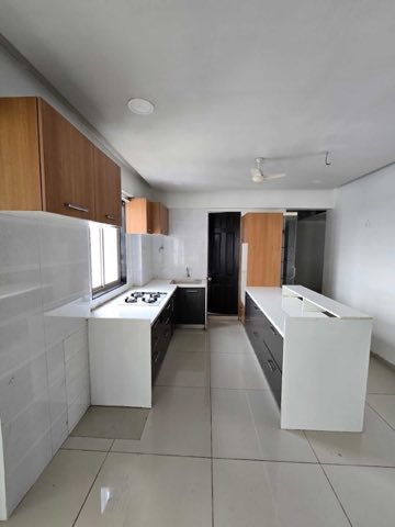 GotBull Realty project photo 1 in Manjalpur, Vadodara