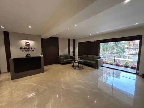Shreeji Developers - Corporate Office project photo 2 in Vesu, Surat
